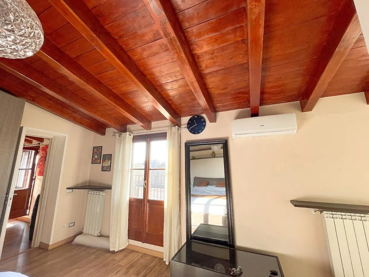 The Urban Nest 2, Spacious, Wifi And Near The Red Metro Mediolan 0*,