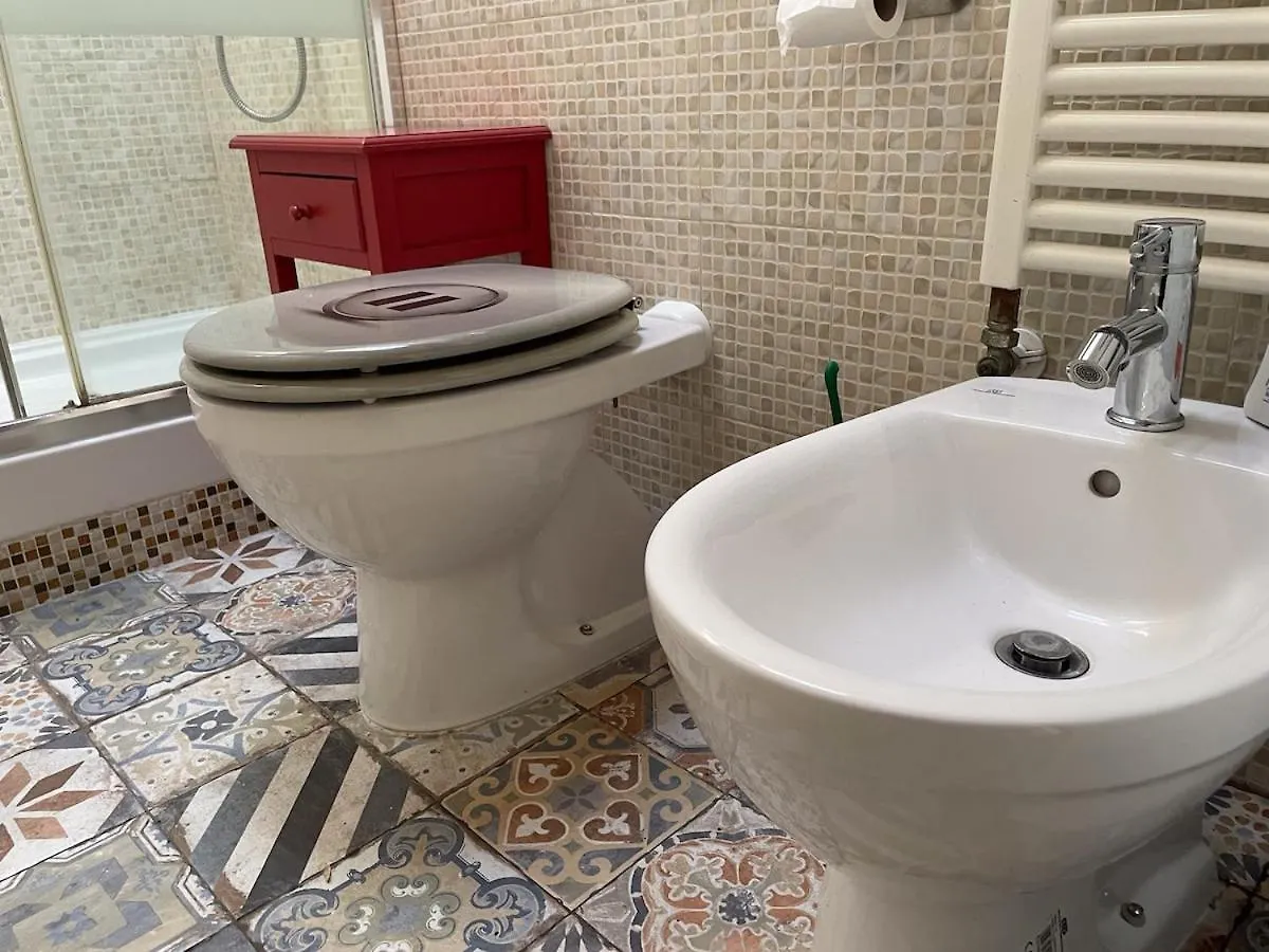Apartament The Urban Nest 2, Spacious, Wifi And Near The Red Metro Mediolan Włochy