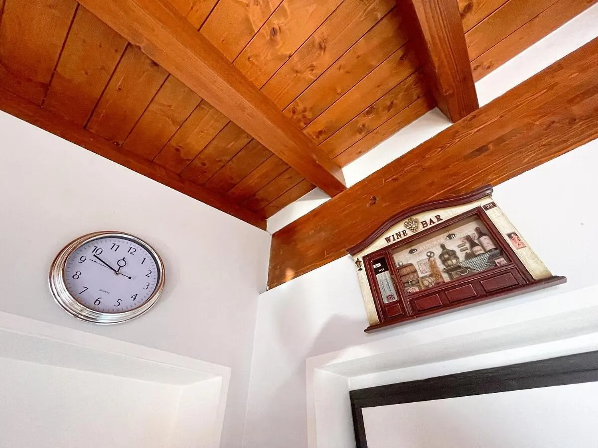 The Urban Nest 2, Spacious, Wifi And Near The Red Metro ミラノ イタリア