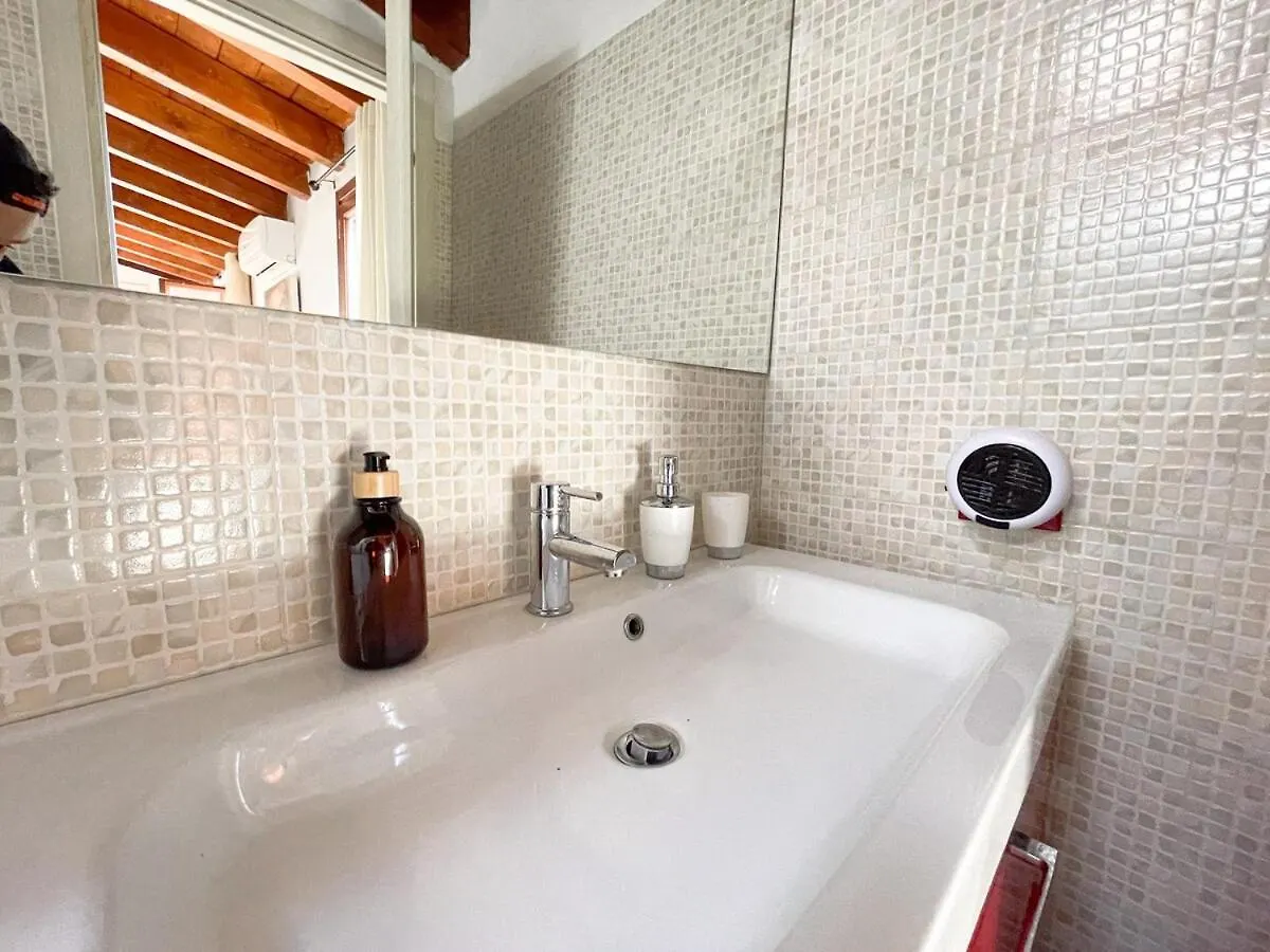 מילאנו The Urban Nest 2, Spacious, Wifi And Near The Red Metro דירה