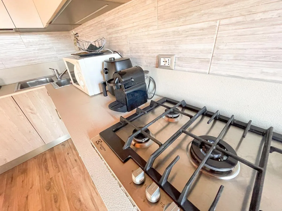 מילאנו The Urban Nest 2, Spacious, Wifi And Near The Red Metro 0*,  איטליה
